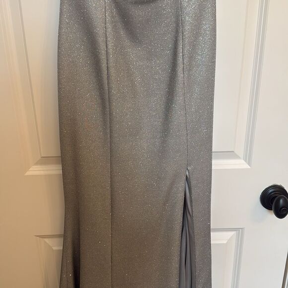 Sherri Hill strapless gown - Picture 3 of 8